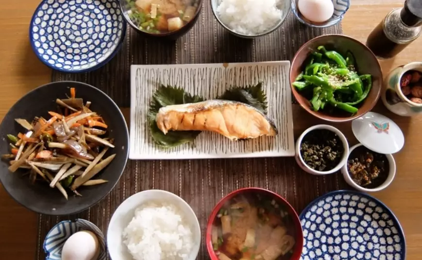 Is teishoku healthy?