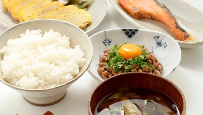 traditional japanese breakfast