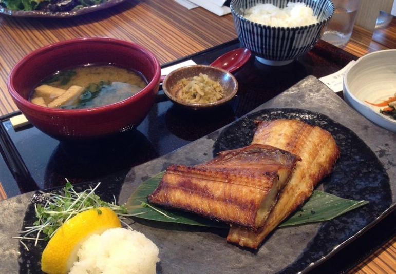 Japanese set meal nutrition Japanese set meal nutrition