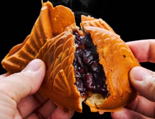what does taiyaki taste like