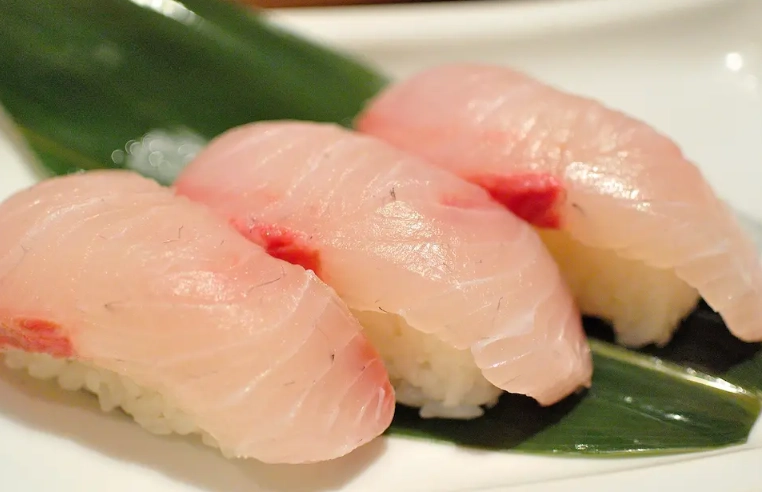 Buri sushi