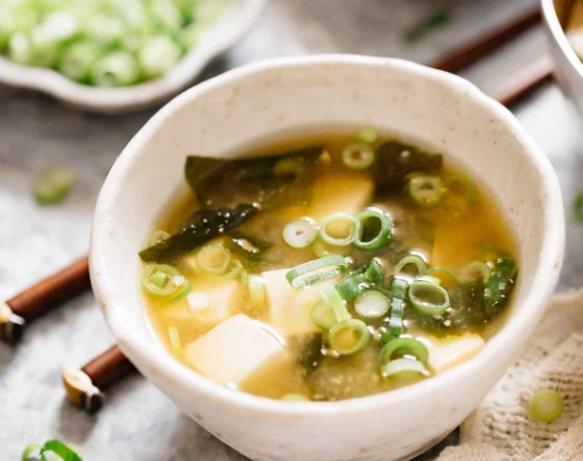 Japanese restaurant soup Japanese restaurant soup