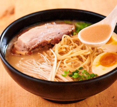 tonkotsu ramen broth