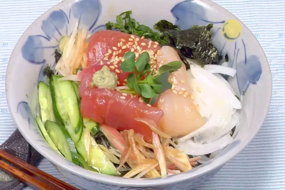 how to eat kaisendon