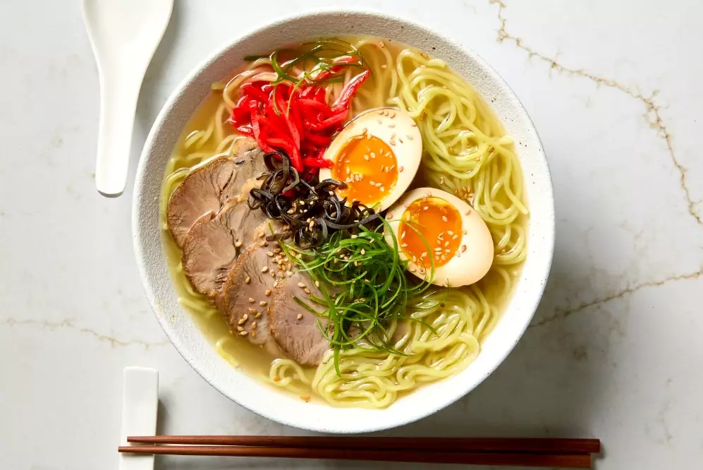 how to make tonkotsu ramen