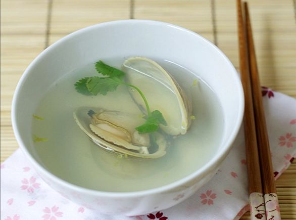 clear Japanese soup clear Japanese soup