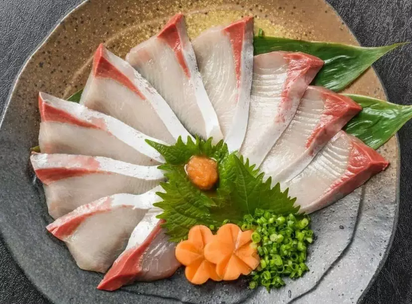 hamachi sashimi
