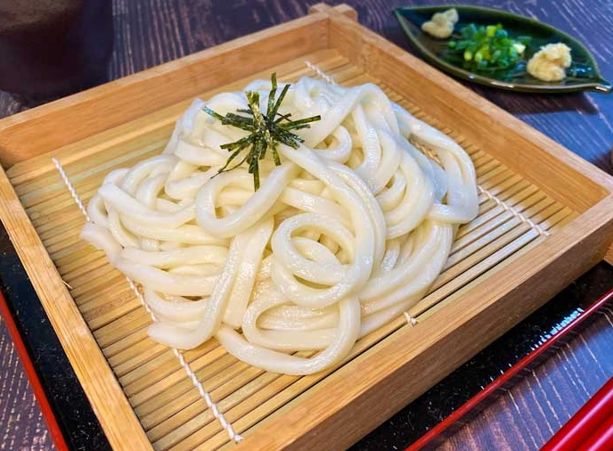 cold udon noodles